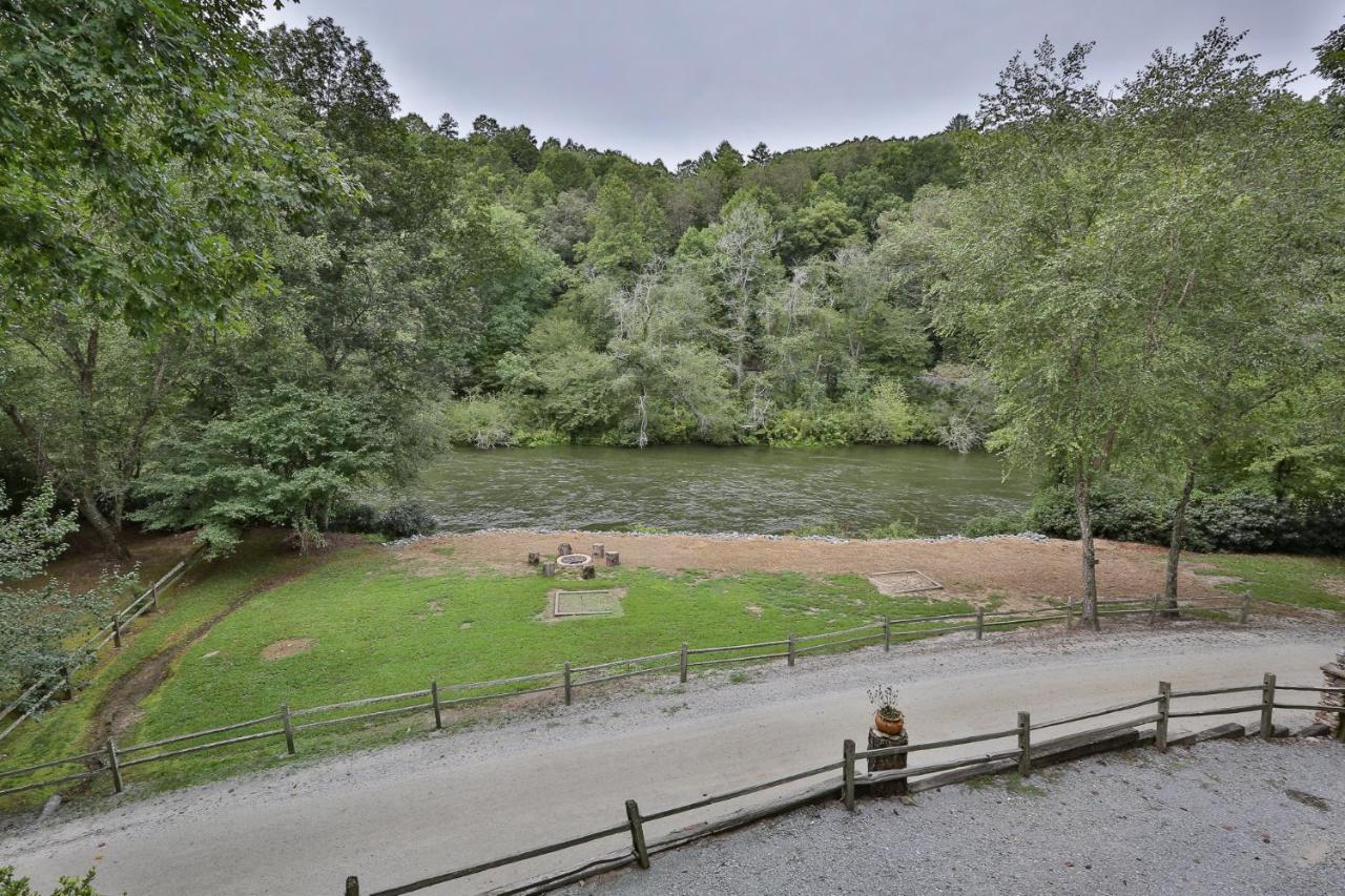 Heaven On The Toccoa Where You Will Enjoy The Sites And Sounds Of The Toccoa River Mineral Bluff Экстерьер фото